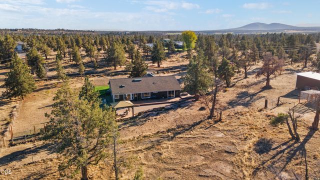 5391 NW Frank Way, Redmond, OR 97756