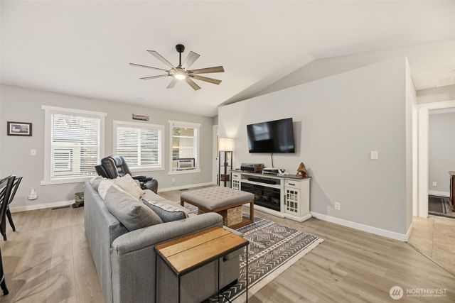 9615 9th St SE, Lake Stevens, WA 98258