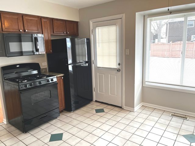 5249 Keith Drive, Richton Park, IL 60471