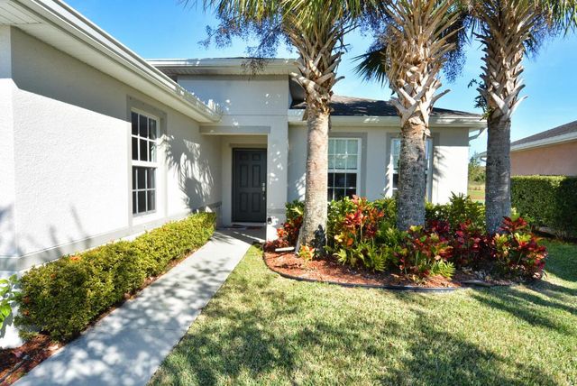 3524 Carriage Pointe Circle, Fort Pierce, FL 34981