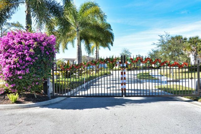 3524 Carriage Pointe Circle, Fort Pierce, FL 34981