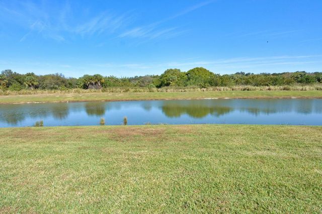 3524 Carriage Pointe Circle, Fort Pierce, FL 34981