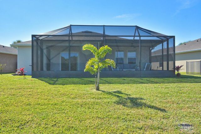 3524 Carriage Pointe Circle, Fort Pierce, FL 34981