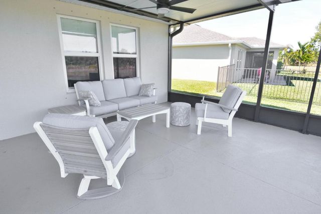 3524 Carriage Pointe Circle, Fort Pierce, FL 34981