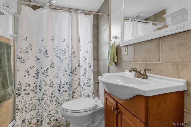 10885 Bodine Road, Clarence, NY 14031