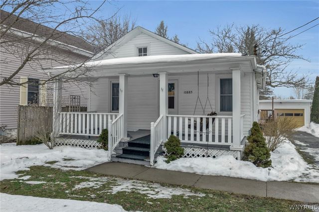 10885 Bodine Road, Clarence, NY 14031