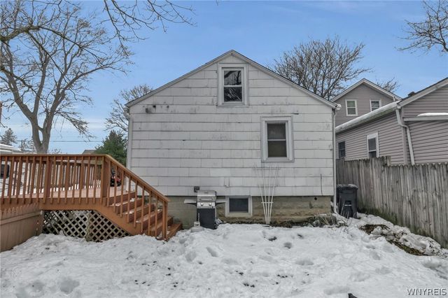 10885 Bodine Road, Clarence, NY 14031