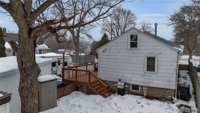 10885 Bodine Road, Clarence, NY 14031