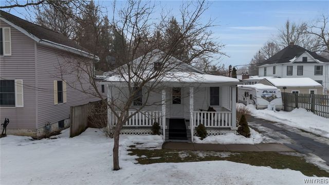 10885 Bodine Road, Clarence, NY 14031