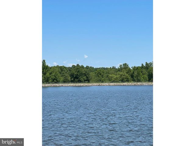 373 LAND OR DR, Ruther Glen, VA 22546