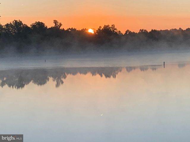 373 LAND OR DR, Ruther Glen, VA 22546