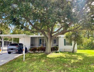 494 Thames Bluff Ridge H-50, Fort Pierce, FL 34982