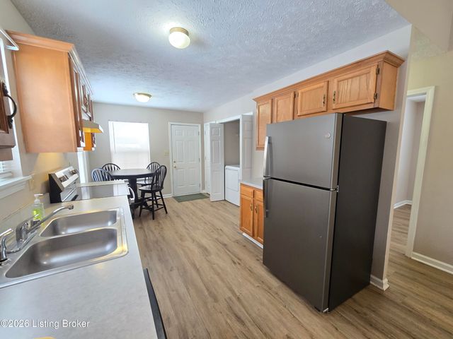 3728 Locust Ave, Louisville, KY 40299