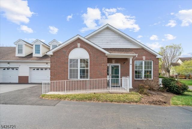 22 Samson Dr, Raritan Twp., NJ 08822