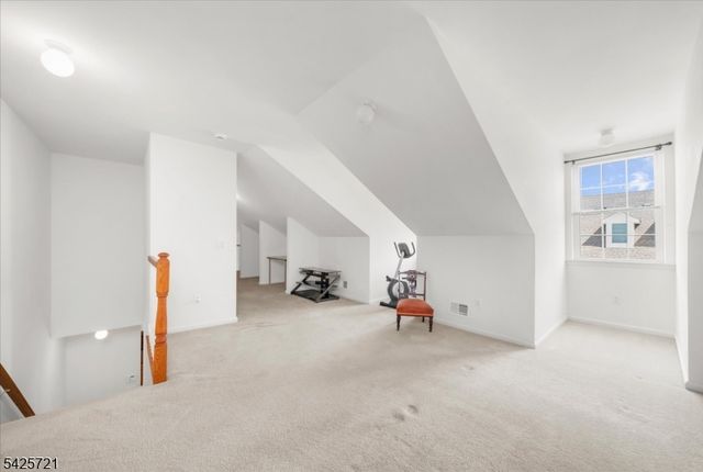 22 Samson Dr, Raritan Twp., NJ 08822