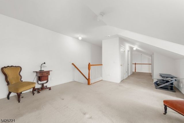 22 Samson Dr, Raritan Twp., NJ 08822