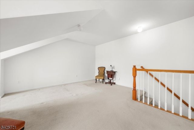 22 Samson Dr, Raritan Twp., NJ 08822