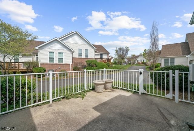 22 Samson Dr, Raritan Twp., NJ 08822