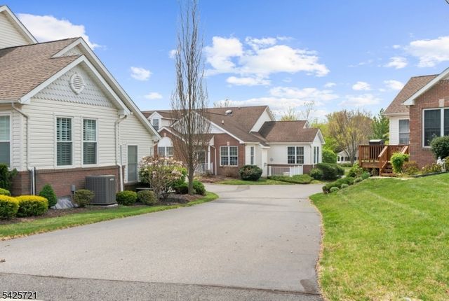 22 Samson Dr, Raritan Twp., NJ 08822