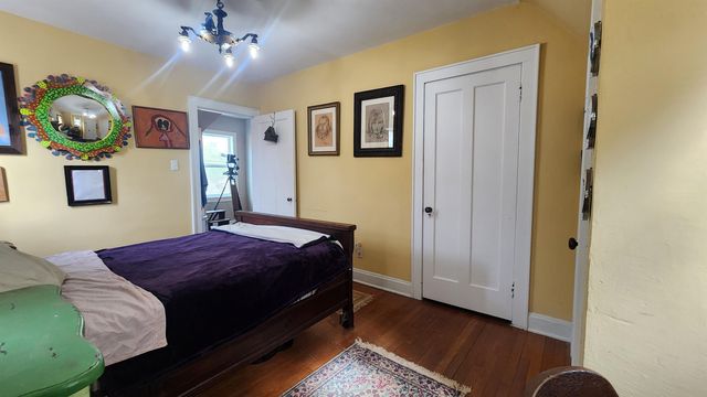 1220 Spring Valley Drive, Huntington, WV 25701