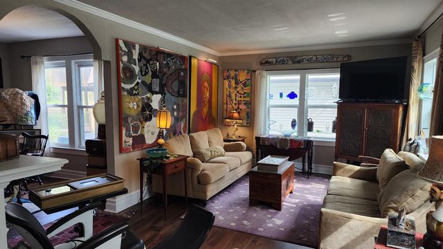 1220 Spring Valley Drive, Huntington, WV 25701