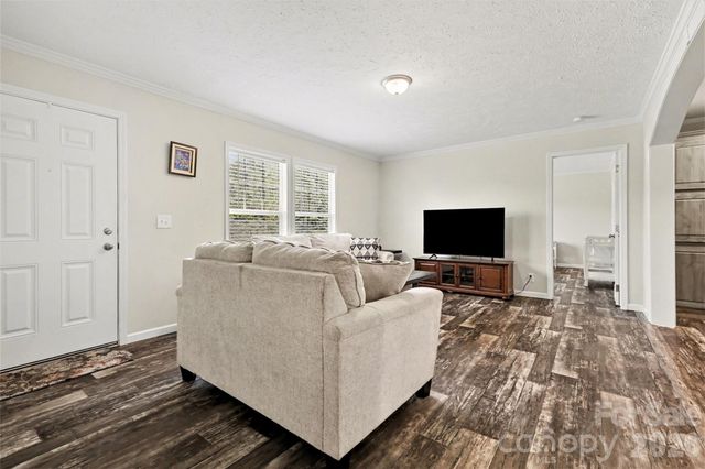 6442 Dysartsville Road, Morganton, NC 28655