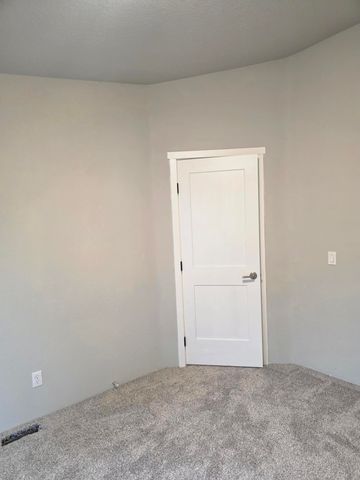 633 E Archwood Drive UNIT 70, Eagle Point, OR 97524