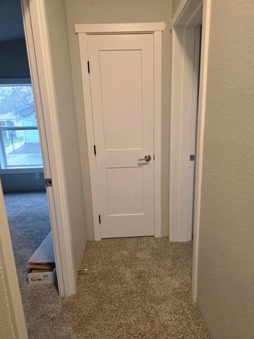 633 E Archwood Drive UNIT 70, Eagle Point, OR 97524