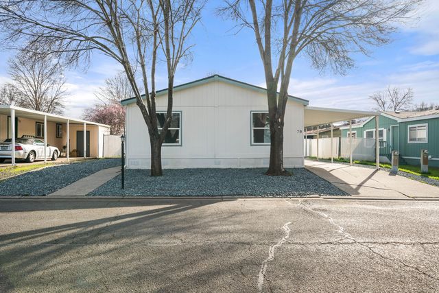 633 E Archwood Drive UNIT 70, Eagle Point, OR 97524