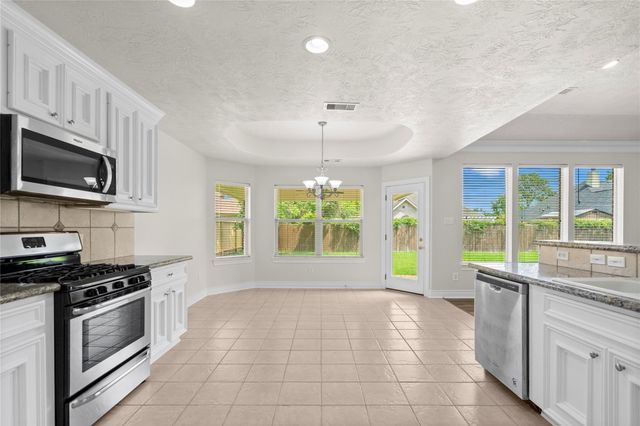 12222 Walden Road, Montgomery, TX 77356