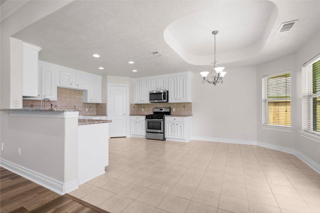 12222 Walden Road, Montgomery, TX 77356