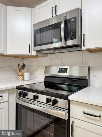 16 CHINABERRY LN, Indian Head, MD 20640