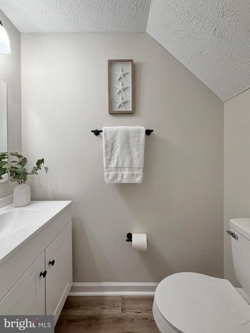 16 CHINABERRY LN, Indian Head, MD 20640