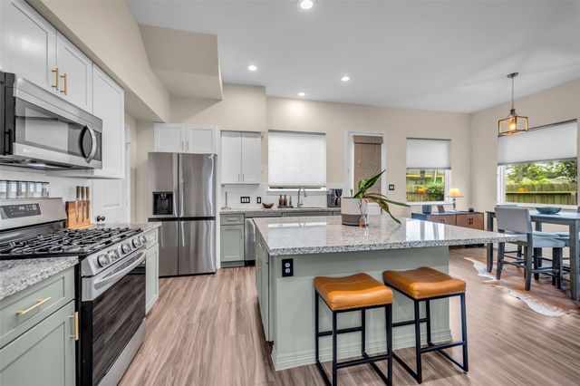 6708 Arapahoe Street, Houston, TX 77020