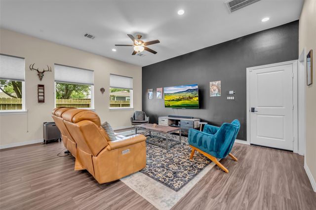 6708 Arapahoe Street, Houston, TX 77020