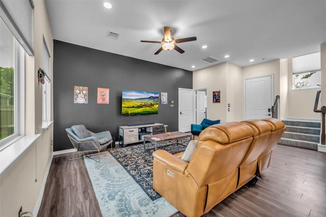 6708 Arapahoe Street, Houston, TX 77020