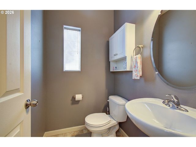 10521 Ne CEDAR FALLS Loop, Hillsboro, OR 97006