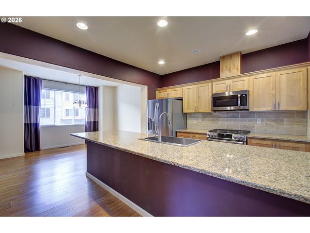 10521 Ne CEDAR FALLS Loop, Hillsboro, OR 97006