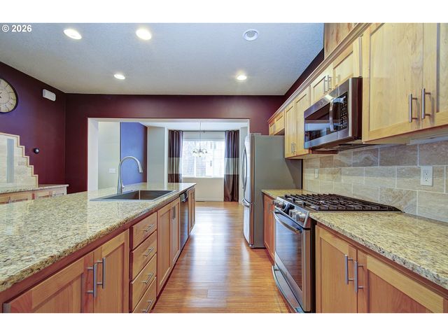 10521 Ne CEDAR FALLS Loop, Hillsboro, OR 97006