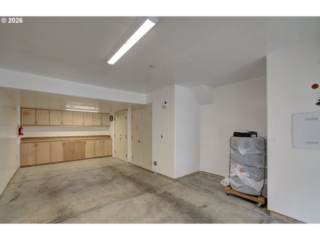 10521 Ne CEDAR FALLS Loop, Hillsboro, OR 97006