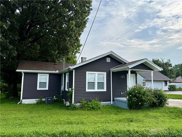 231 W Dayton Yellow Springs Road, Fairborn, OH 45324