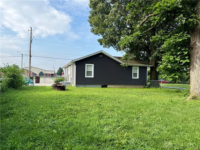 231 W Dayton Yellow Springs Road, Fairborn, OH 45324