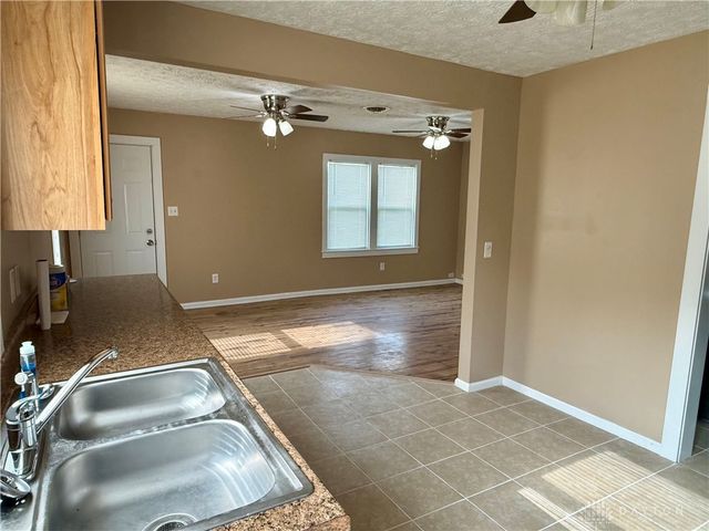 231 W Dayton Yellow Springs Road, Fairborn, OH 45324