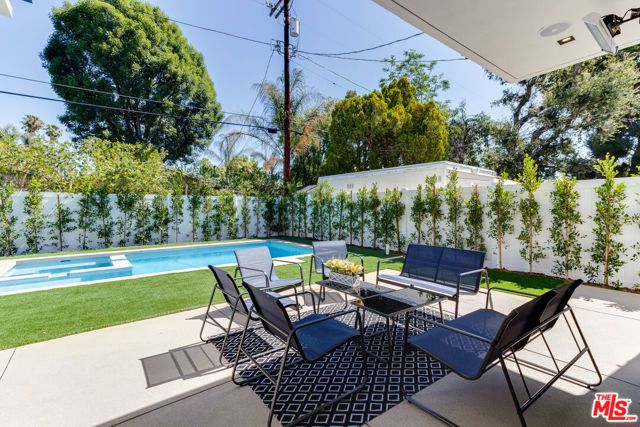 18015 Martha Street, Encino (los Angeles), CA 91316