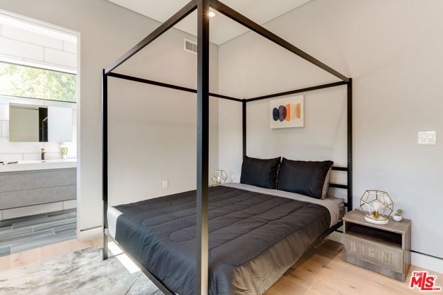 18015 Martha Street, Encino (los Angeles), CA 91316