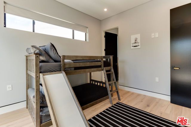 18015 Martha Street, Encino (los Angeles), CA 91316