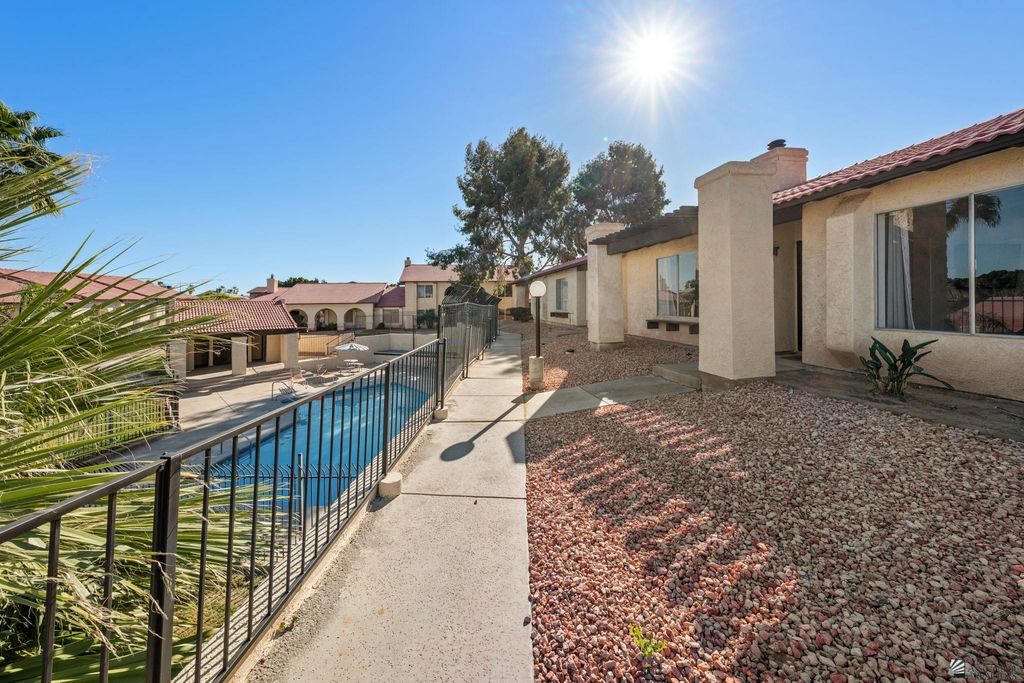 2045 S 14 Ave, Yuma, AZ 85364