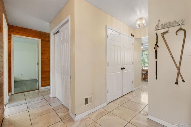 4 Brook Court, Walden, NY 12586