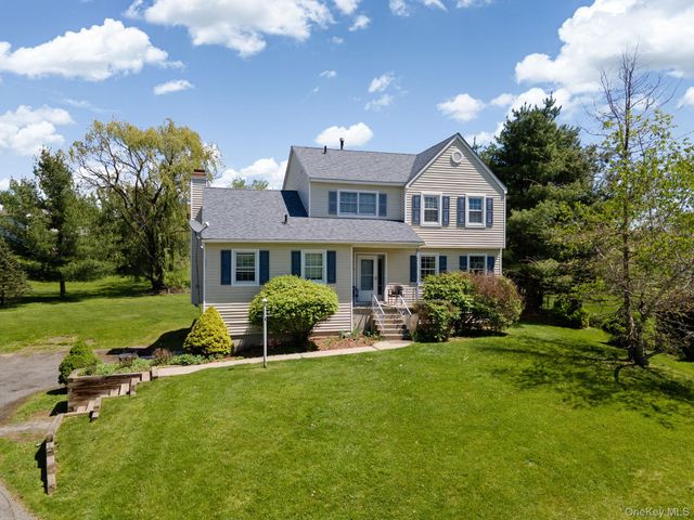 4 Brook Court, Walden, NY 12586