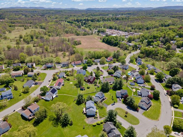 4 Brook Court, Walden, NY 12586